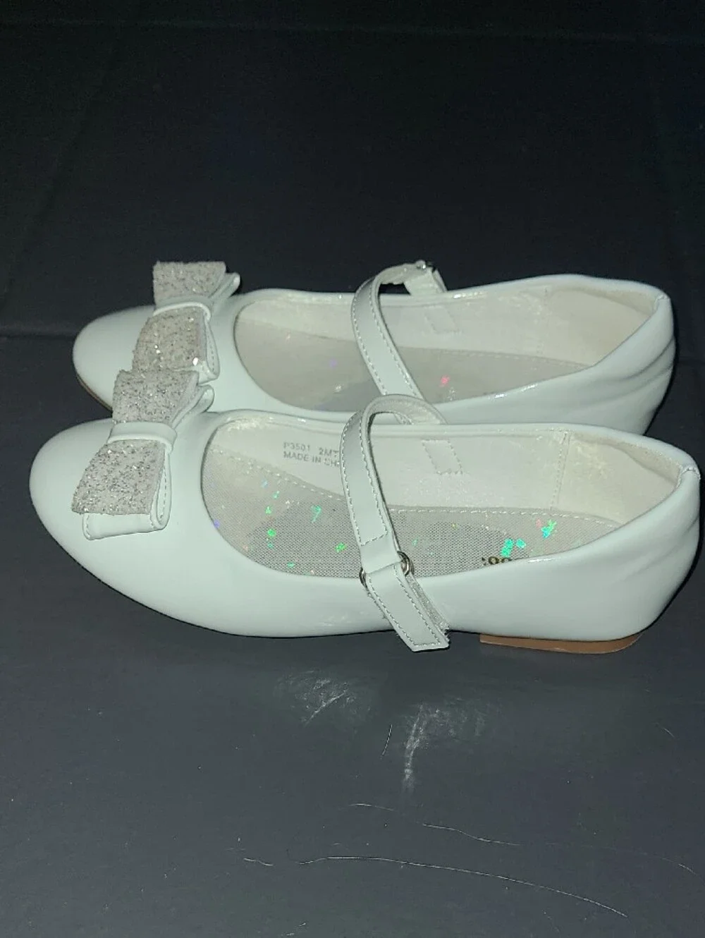 Girls White Mary Jane Dress Shoes with Sparkle Bow